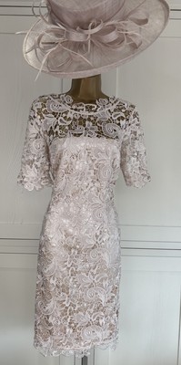 Kaleidoscope UK 10/12 Kleid champagner creme Spitze tailliert Brautmutter Hochzeit