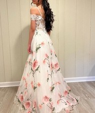 White Floral A-Line Prom Dress – Lace Corset Bodice – Fits US 0–2 – Worn Once