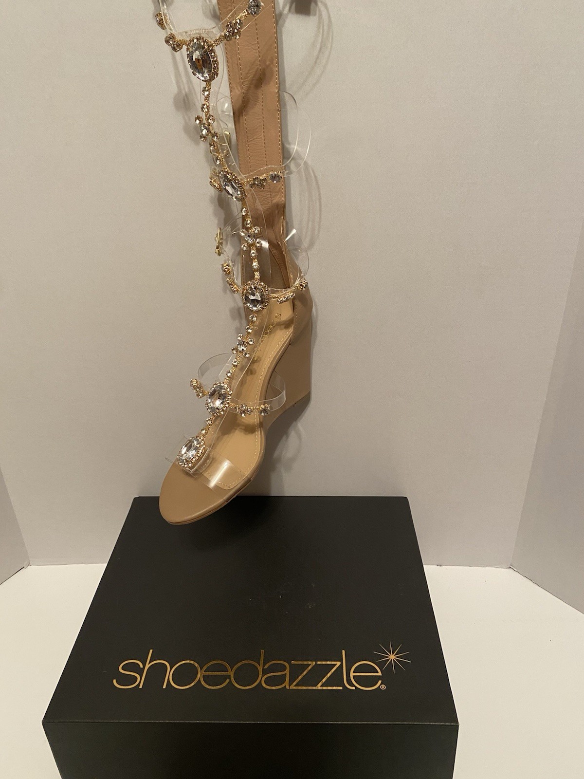 Shoedazzle Yulanda Beige Wedges Size 9 NWOB-image