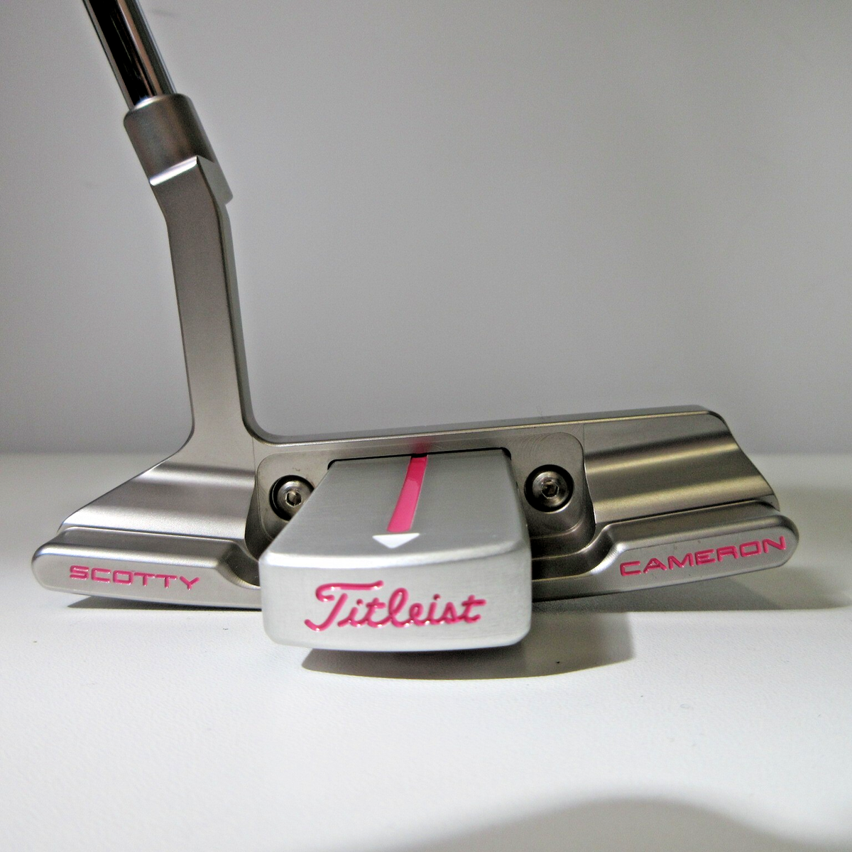 SCOTTY CAMERON DETOUR NEWPORT 2 33 pouces Custom Putter RH