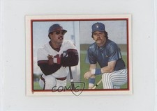 1983 O-Pee-Chee Album Stickers Reggie Jackson Gorman Thomas #17 HOF 0q3
