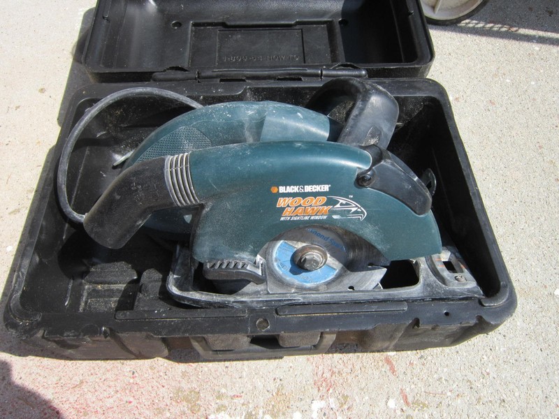 BLACK & DECKER WOOD HAWK CIRCULAR saw 10 amp