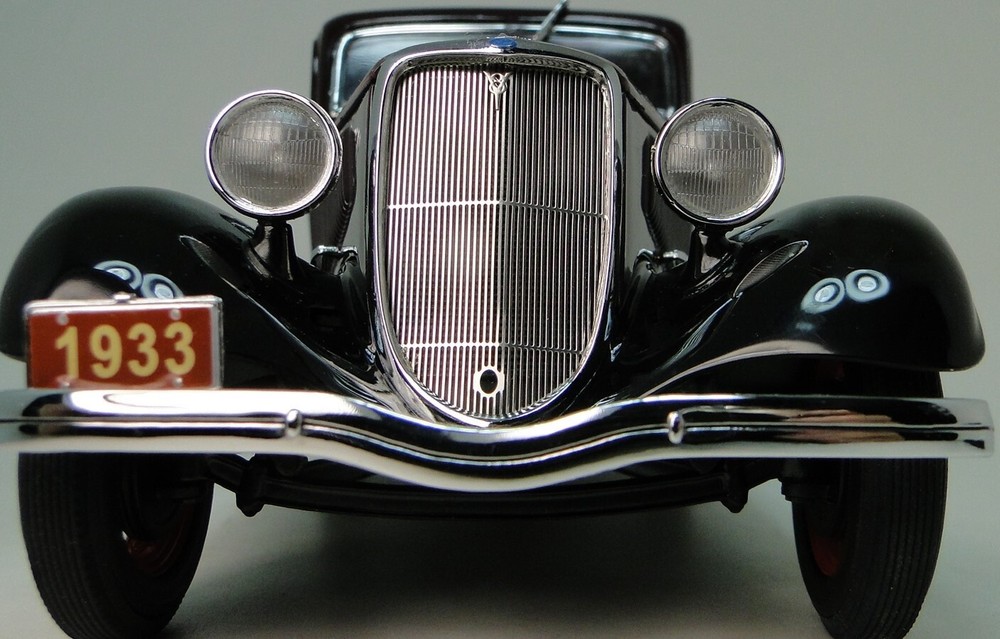 1933 Ford Coupe V8 Classic 1:24 GT Race Car 18 Custom Dream Built Metal Model 12
