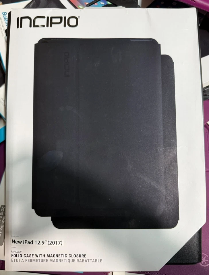 New Incipio Black 2017 IPad 12.9” Foilio Case W/ Magnetic Closure Black NEW - Image 2 of 4