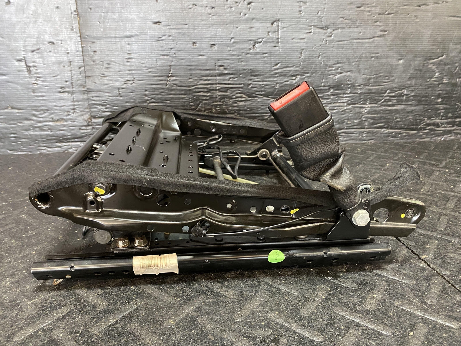 08-19 MASERATI GRANTURISMO FRONT POWER PASSENGER RIGHT SEAT TRACK W/ MOTORS