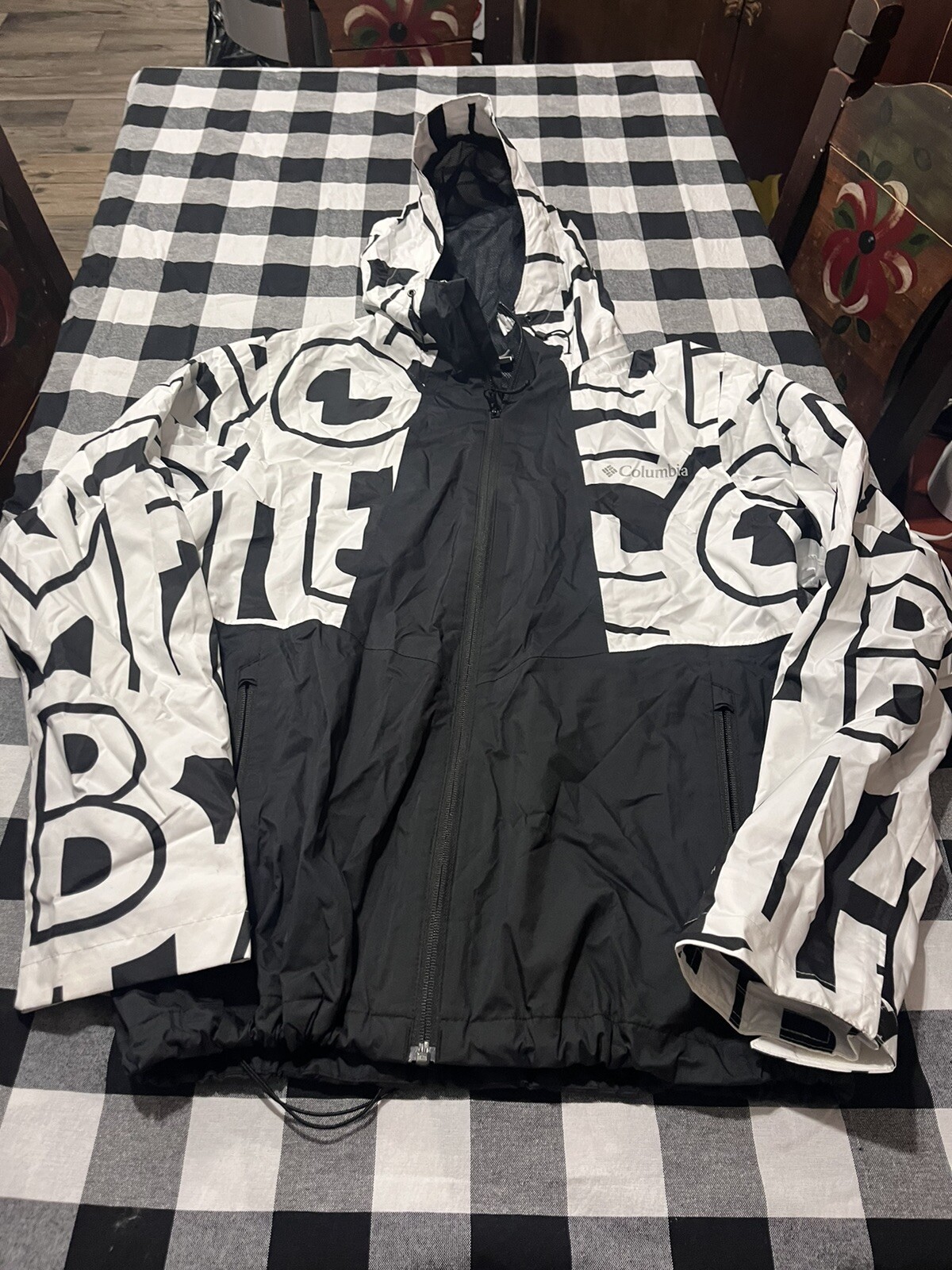 Picture 1 of 12