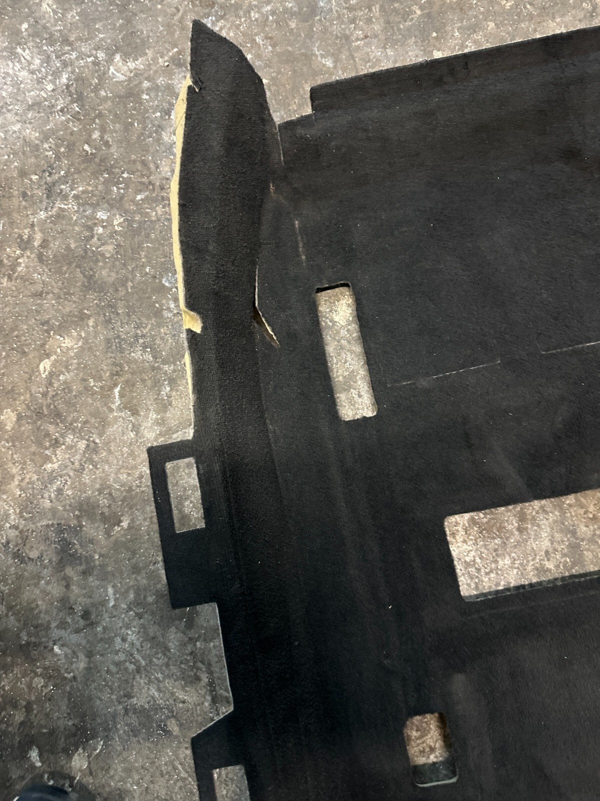2018 AUDI R8 SPYDER RIGHT PASSENGER INTERIOR FLOOR CARPET OEM 4S1 863 021 B