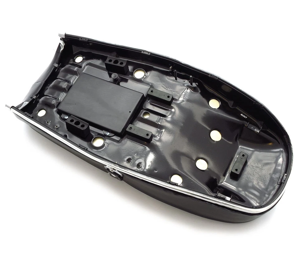 Novo assento de reprodução - 77200-341-701 - Honda CB750 CB750K 1972-1976 - Imagem 2 de 4