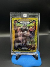 2023 Panini Prizm #16 Lorenzo Carter Gold Prizm #/10 Atlanta Falcons