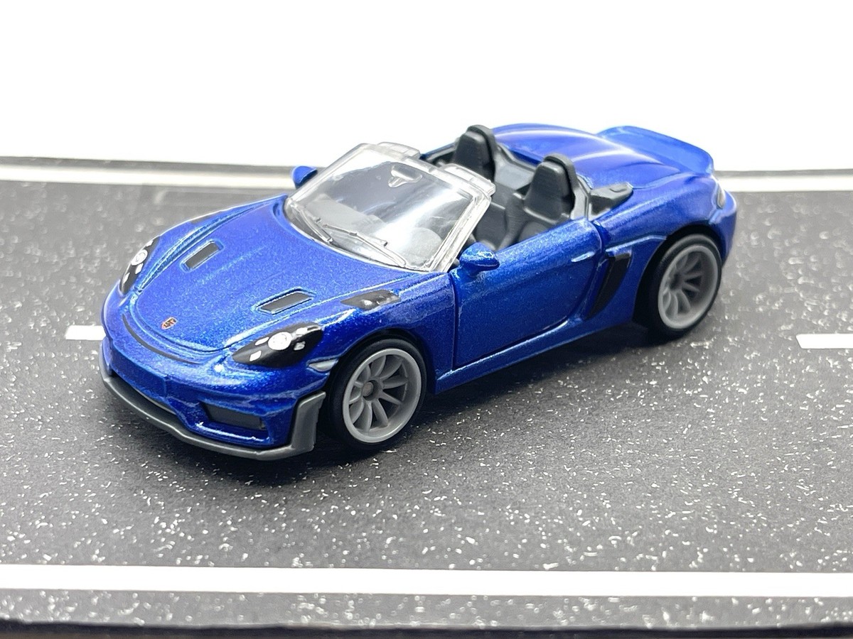 Matchbox Moving Parts 2024 Porsche 718 Spyder RS (blue) SUPER