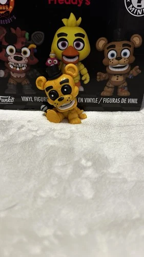 Funko Mystery Minis Golden Freddy Vinyl Figure Five Nights at Freddy's 2024