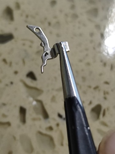 NOS Citizen 8110A CHRONOGRAPH Original Part 260-05 Lever remittance Zero NOS - Picture 3 of 4