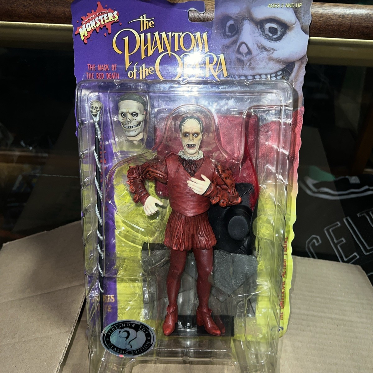 UNIVERSAL STUDIOS SIDE SHOW PHANTOM OF THE OPERA FIGURE SERIES 5