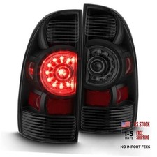 A Pair of Tail Lights 8156004150 8156004160 Replacement for 2005-2015 Tacoma