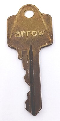 Vintage arrow Key D14813 ARROW LOCK CORP Appx 2-1/8'' Replacement Locks