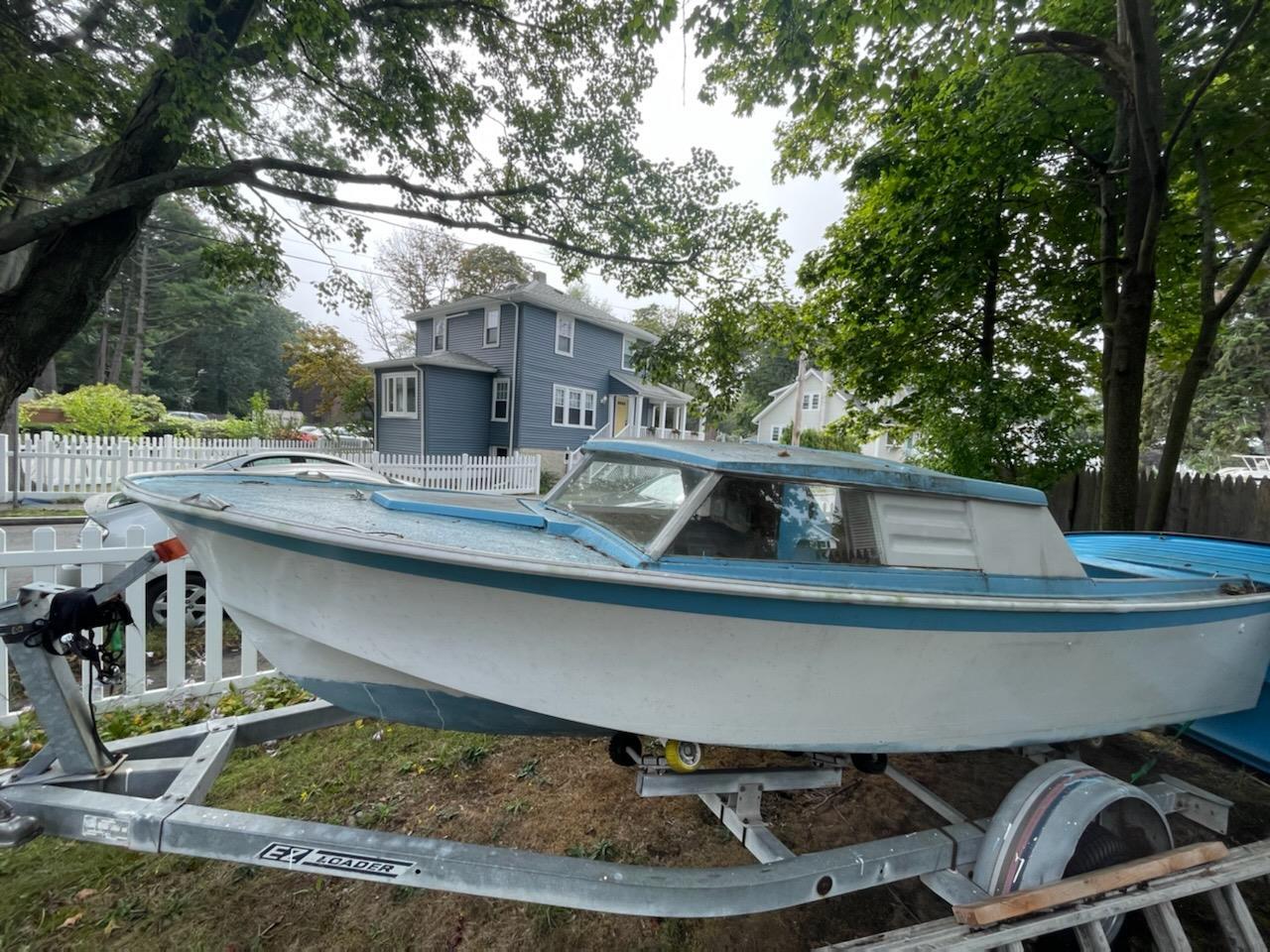 1971 Glasspar Seafair Sedan 16' Boat Located in Quincy, MA Has