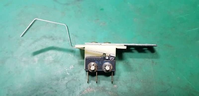 GOTTLIEB Pinball OUTHOLE SWITCH ASSEMBLY 26927 NOS