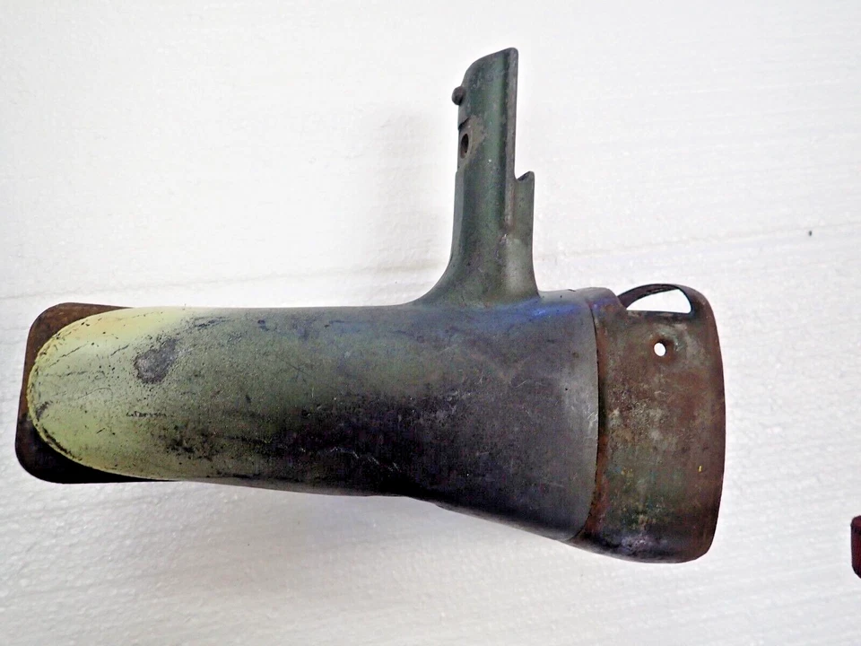 1937 1938 Chevy Coupe LH TAIL LIGHT BRACKET Original GM Convertible + LP Holder - Image 4 of 4