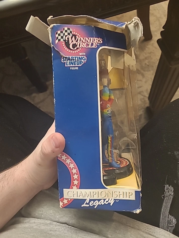 Jeff Gordon DuPont Winners Circle Championship Legacy 1997 Champion Figure Car   - Image 2 of 4