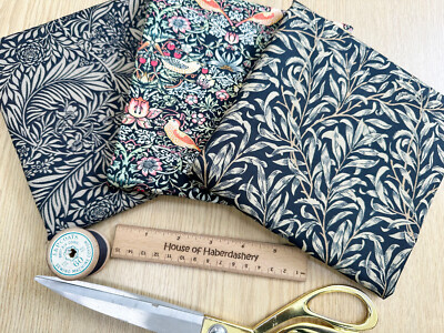 STOFFPAKET - Ebenholz schwarz William Morris Blumen Vogel Druck Stoffe - 3 x 0,5 m