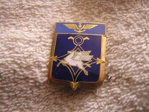 Autres & non classés - Insigne métal Prytanée National Militaire signé Autres & non classés - Insigne métal Prytanée National Militaire signé