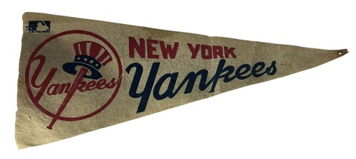 Vintage New York Yankees MLB Baseball Pennant - Classic Design - Picture 2 of 3