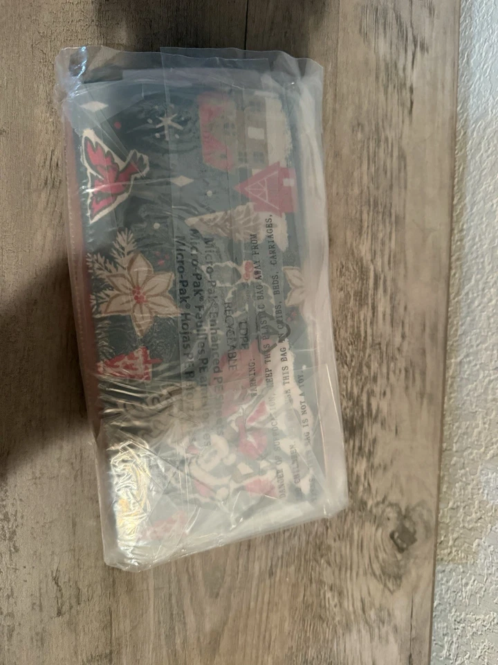 NUEVA Cartera Disney Dooney And Bourke Mickey Mouse Wrislet Verde Vacaciones Nueva con Etiquetas Foto 2 de 3