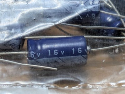 15 x ELKO Axial 220MF 16V | -40 to 85° | SAMWHA | 15 pcs