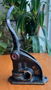 Cast Iron American Stamp Seal/Embosser: Can't Read; 11"