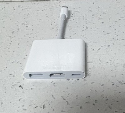 Apple Lightning Digital AV Adapter A16221 HDMI iPhone iPad TV