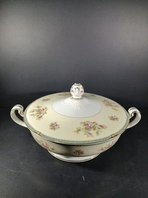 NORITAKE NIPPON TOKI KAISHA N 928 COVERED CASSEROLE 9in FLORAL NEW NEVER USED 