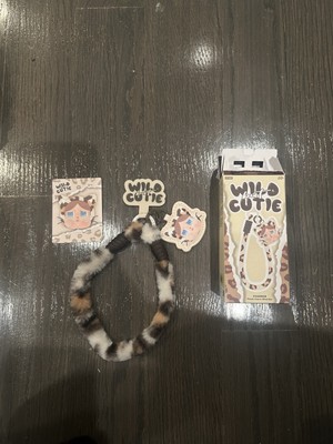 VINTAGE CUTIE Phone Charm Crybaby Wild But Cutie POPMART | eBay