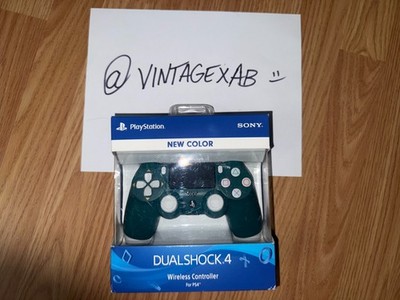 PlayStation DualShock 4 Wireless Controller - Alpine Green