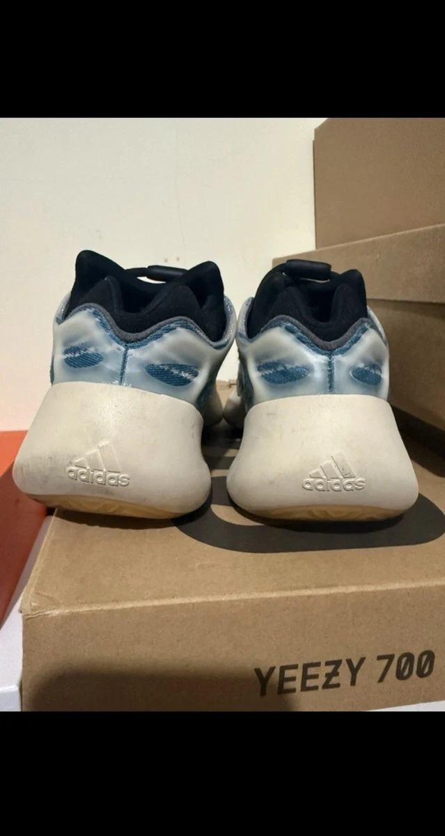 adidas gazelle silver green womens Adidas Yeezy Foam Runner 'Mist' | GV6774