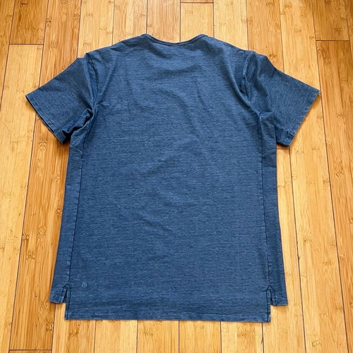 Lululemon Shirt Mens Large Blue Short Sleeve Commission Crewneck Gym Casual - Picture 2 of 10