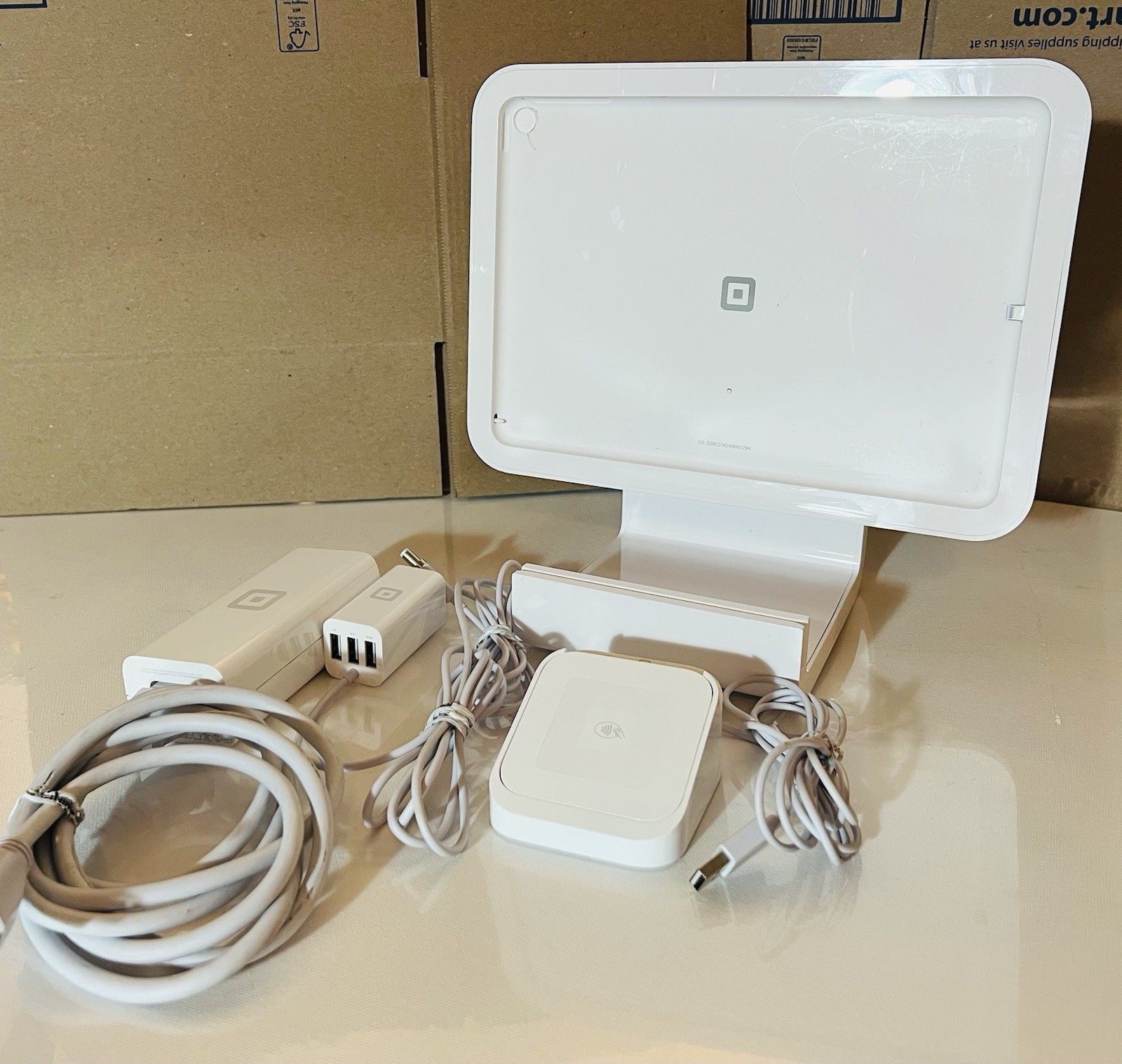 как выглядит Square POS Register Terminal with Reader and Accessories фото