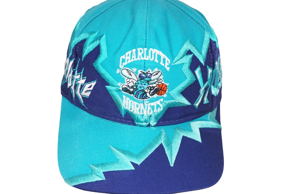 Gorra de colección Charlotte Hornets Drew Pearson rara de los 90 NBA sombrero púrpura azul EE. UU. Foto 3 de 4