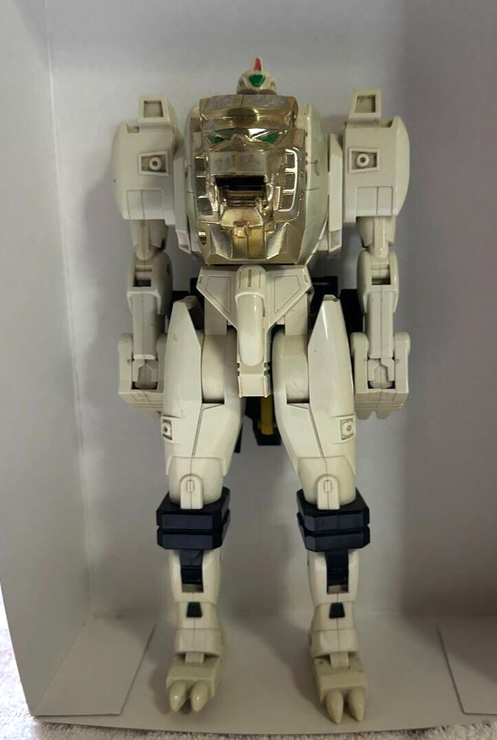 King of Braves Gaogaigar Gaigar DX Chojin Gattai Action FIgure
