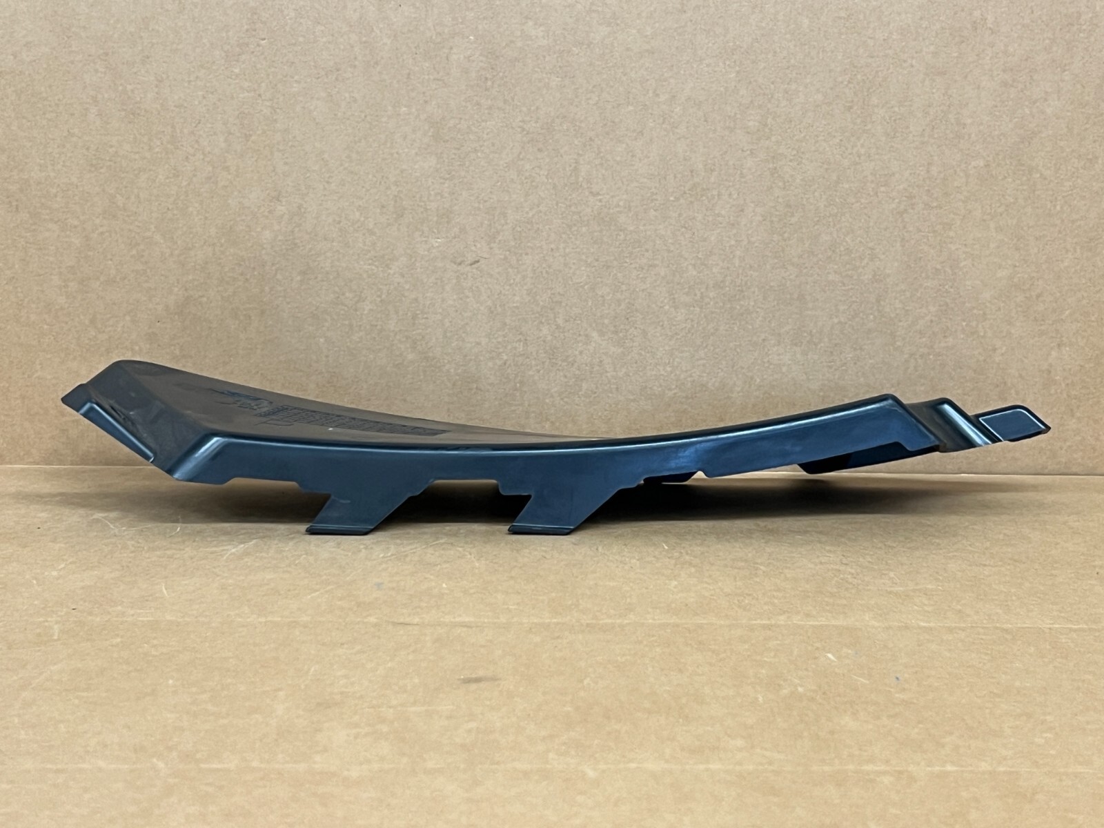 ⭐2015-2018 FORD GT350 MUSTANG FRONT RIGHT BUMPER GRILLE DEFLECTOR TRIM COVER OEM