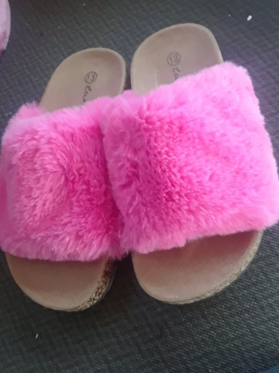 Slipper girl fashion sale