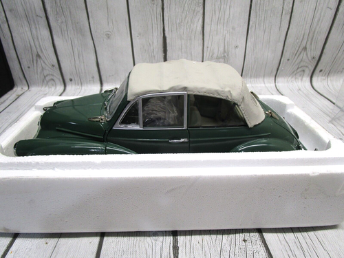 Sunstar 1963 Morris Minor 1000 Tourer Green 1/12 Scale Diecast Has Issues READ
