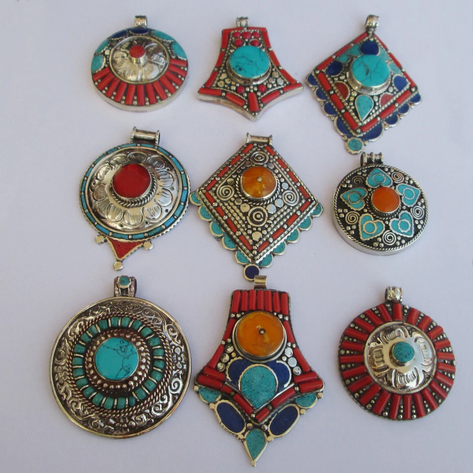 Genuino Turquesa Coral Lapislázuli Ámbar Amuleto Tribal 9 Colgantes Lote de Joyería Foto 2 de 4