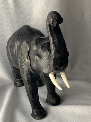 Elefante in piedi rivestito in pelle giocattolo vintage Pssbly Liberty Londra - Foto 6 di 10