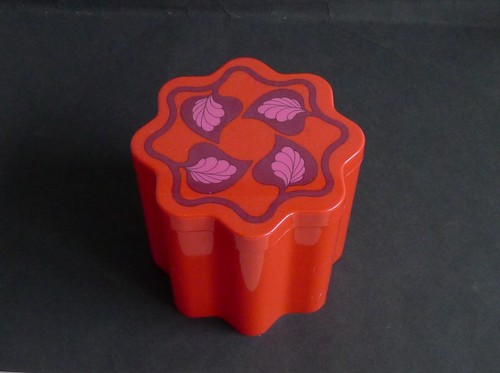 Flower Power Vintage Kunststoff Dose 70er Hippie Ära Vintage Dekorativ Rot - Bild 2 von 6
