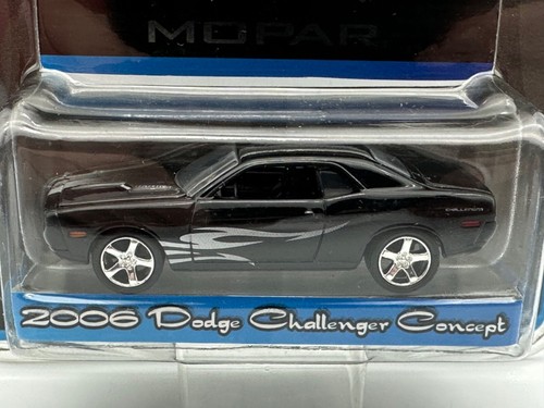 Greenlight Midnight Edition 2006 Dodge Challenger Concept, Black, 1:64, NIB - Picture 2 of 12