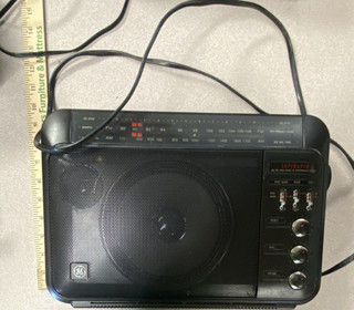 GE Superadio 7 2870 Portable AM/FM Radio Black AFC Headphone Jack Type A