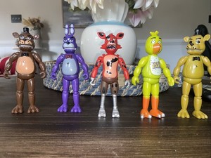 Five Nights at Freddys Set | eBay