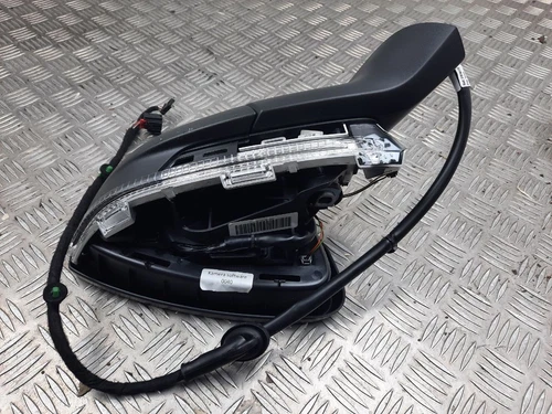 2021-ON SKODA ENYAQ LEFT DOOR WING MIRROR 5LC857507L