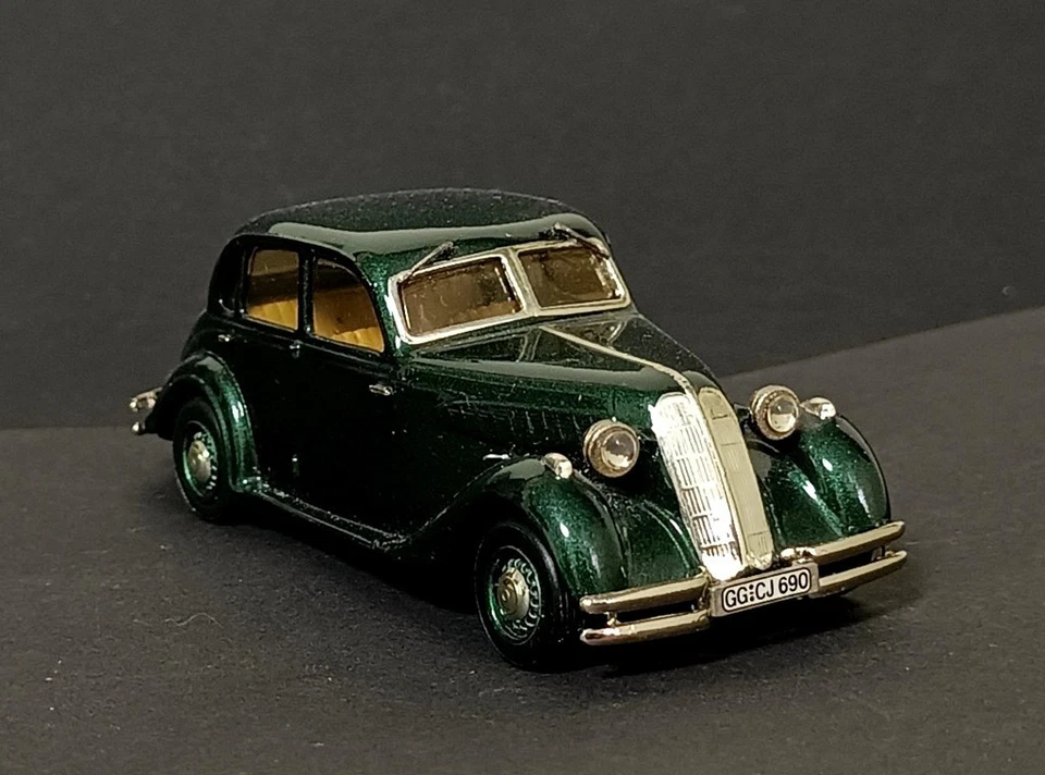 1/43 BMW 326 LIMOUSINE 1938 White Metal Green Tin Wizard - Image 3 of 4