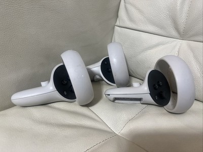 Lot of 3 Meta Oculus Quest 2 VR Controllers - 2 Right 1 Left - NO POWER - Parts